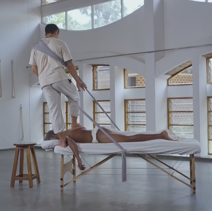 Carica il video: 
